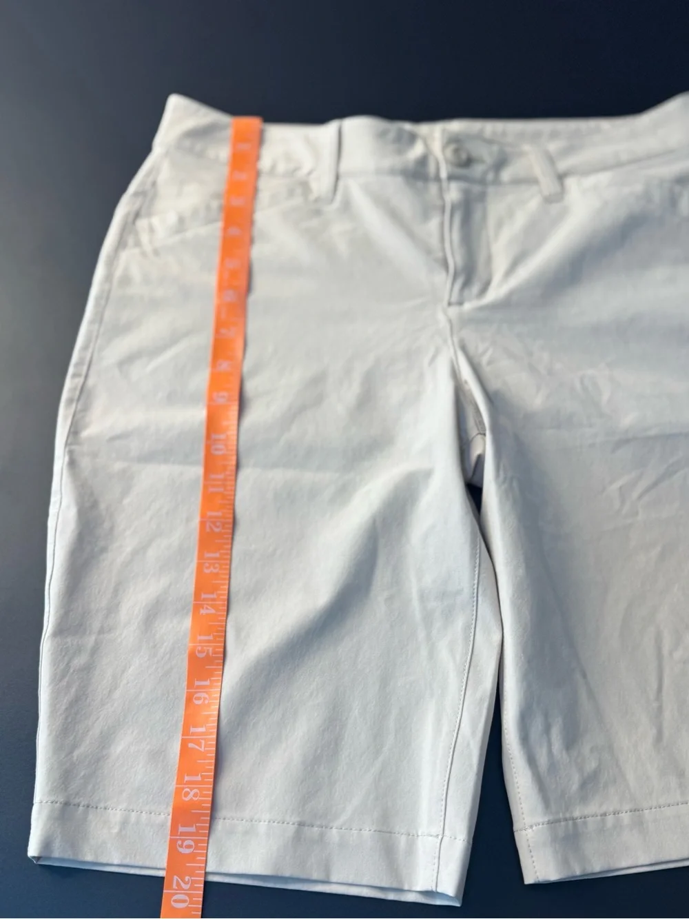 Eddie Bauer Women's Khaki Stretch Bermuda Shorts Size 4